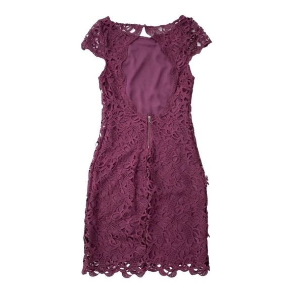 Alice + Olivia Burgundy Backless Lace Dress Size 2 - Picture 3 of 7